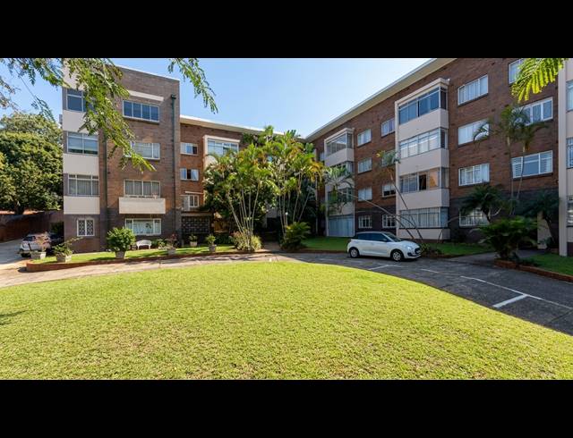 1 BEDROOM APARTMENT TO LET IN ESSENWOOD